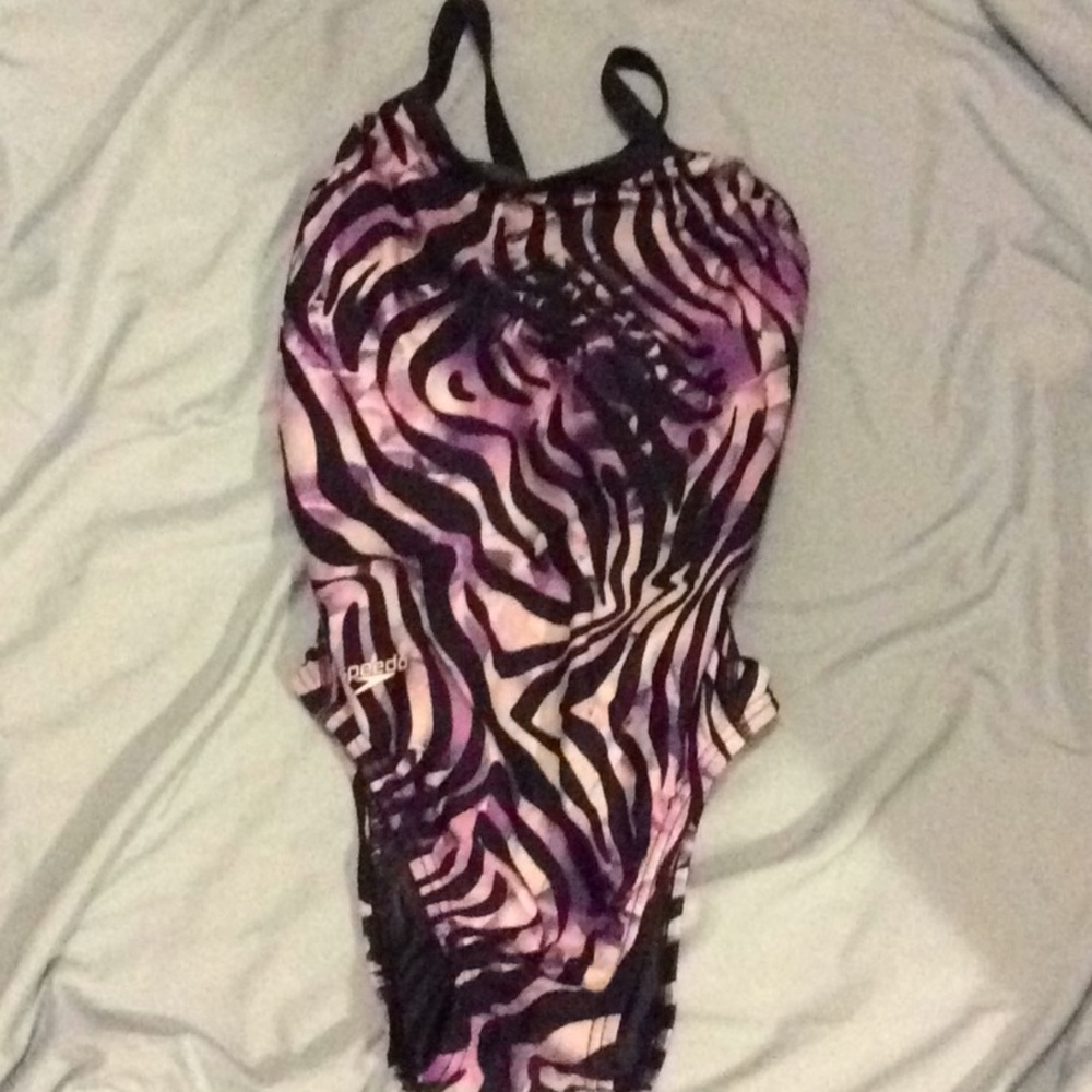 Speedo one piece bathing suit